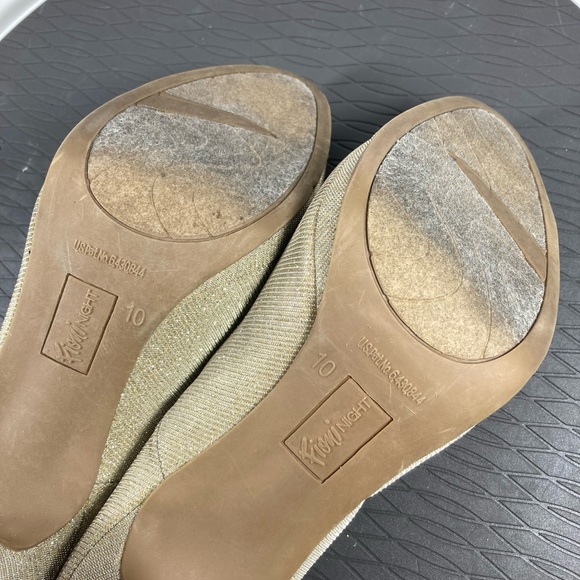 Fioni Gold Sparkle Scallop Pump Heels Size 10 - Picture 11 of 11